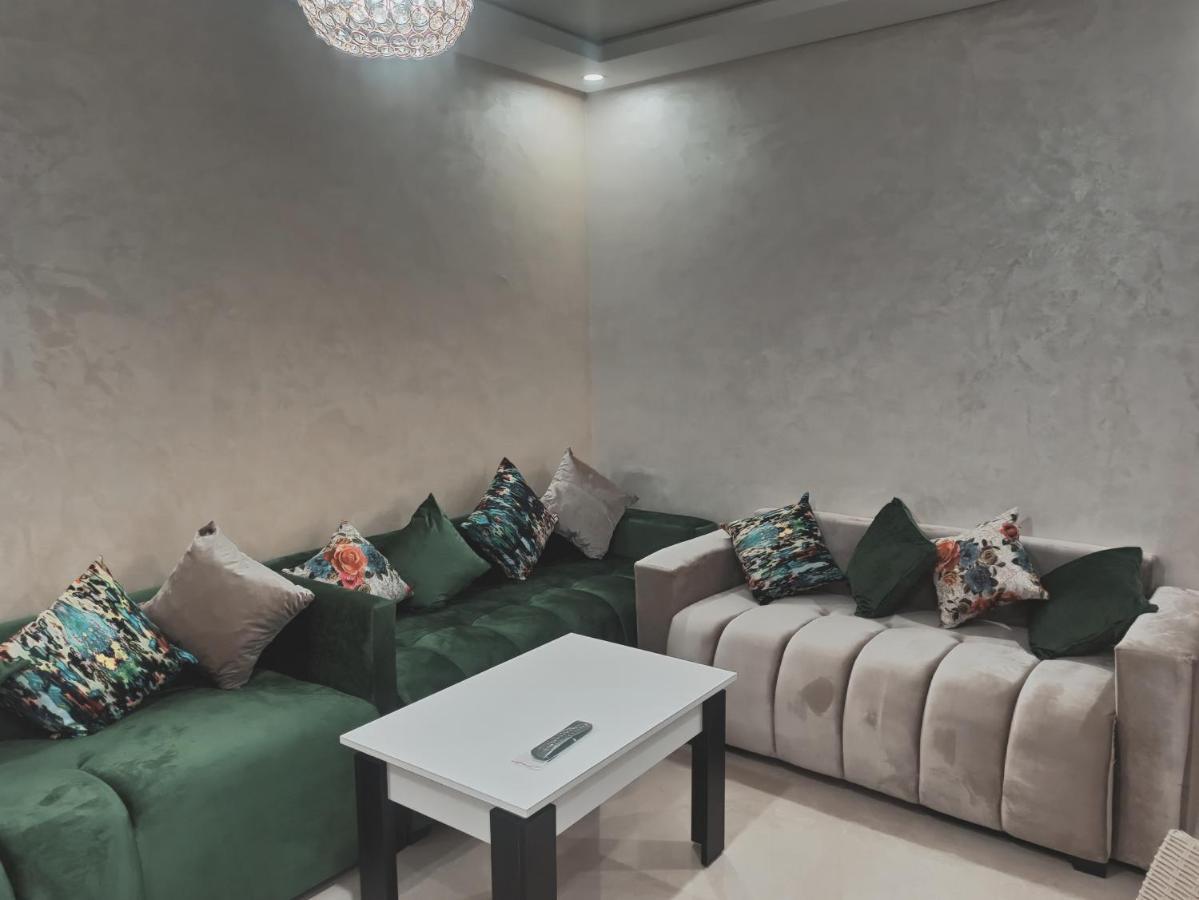 Magnifiques Appartements De Vacances Бузника Экстерьер фото